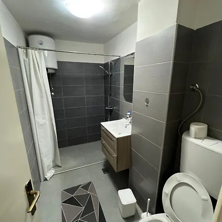 Friendly 2 Apartment Tuzla